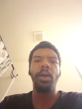 Snapshot of MrBigDickShow chatting on 10-11-25, 09:52 MrBigDickShow online show from 10-11-25, 09:52