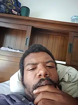 Snapshot of MrBigDickShow chatting on 10-24-25, 02:57 MrBigDickShow online show from 10-24-25, 02:57