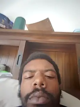 Snapshot of MrBigDickShow chatting on 10-26-25, 03:18 MrBigDickShow online show from 10-26-25, 03:18