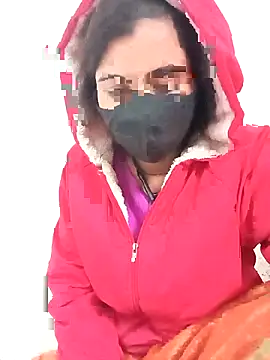 Snapshot of Pihu-56 chatting on 12-18-25, 04:07 Pihu-56 online show from 12-18-25, 04:07