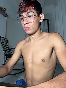 Snapshot of cherub_ chatting on 02-13-26, 09:11 cherub online show from 02-13-26, 09:11