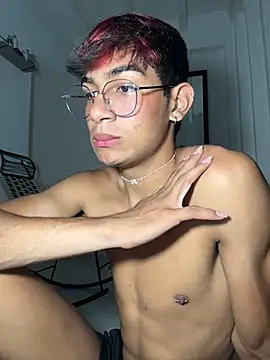 Snapshot of cherub_ chatting on 02-19-26, 09:00 cherub online show from 02-19-26, 09:00