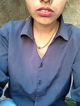 Snapshot of Hotty_ruvi chatting on 10-17-25, 06:49 Hotty ruvi online show from 10-17-25, 06:49