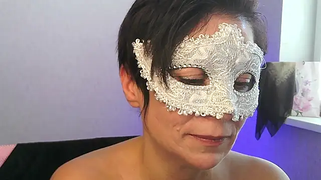 Snapshot of Ashley_Brookss chatting on 11-16-25, 11:27 Ashley Brookss online show from 11-16-25, 11:27