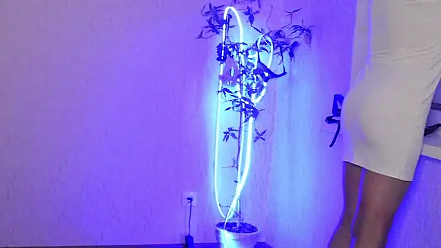 Snapshot of Ashley_Brookss chatting on 12-05-25, 03:30 Ashley Brookss online show from 12-05-25, 03:30