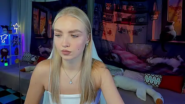 TessaGrays online show from 10-31-25, 11:22