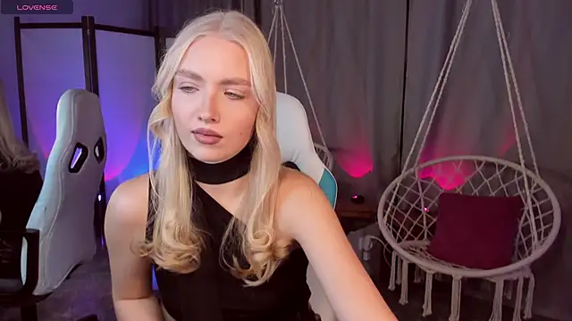 TessaGrays online show from 11-16-25, 08:09