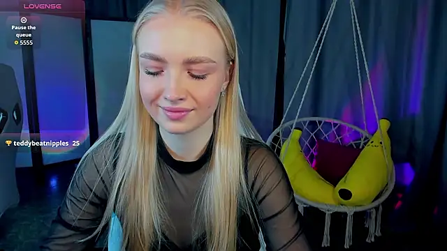 TessaGrays online show from 02-04-26, 07:47