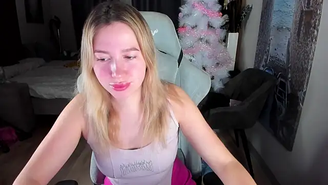 stefany and bettany online show from 01-12-26, 04:18