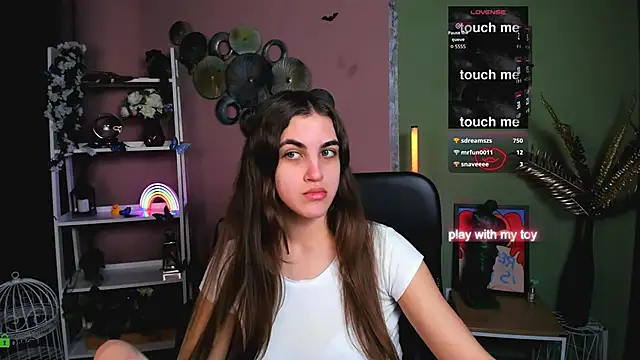 lina fox12 online show from 12-04-25, 01:09