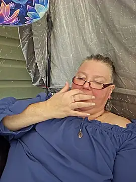 Budd Bunney online show from 12-21-25, 04:47