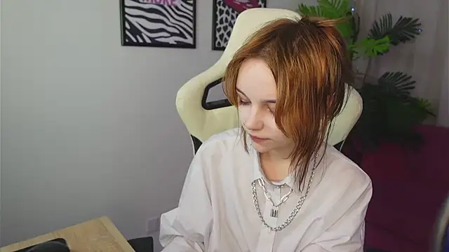 Staymonica online show from 01-12-26, 02:22