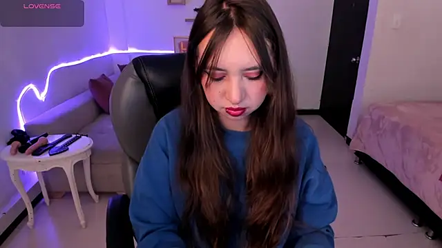 Snapshot of Scarlett__Cooper__ chatting on 11-03-25, 11:33 Scarlett Cooper online show from 11-03-25, 11:33