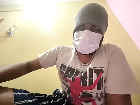 Snapshot of mallu_boy_23 chatting on 02-14-26, 10:06 mallu boy 23 online show from 02-14-26, 10:06