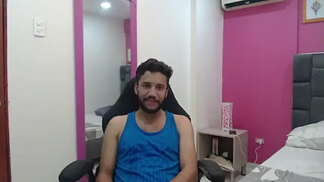 Juan FelipeX01 online show from 11-09-25, 03:54