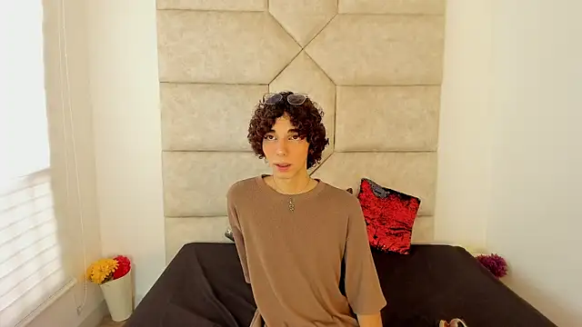 Scaarlett 22  online show from 10-01-25, 06:03