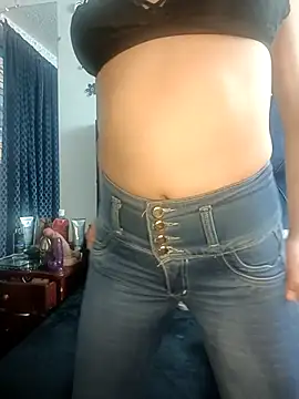 lizethavila online show from 10-13-25, 09:48