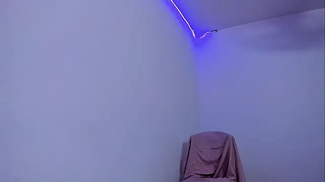 Lia0109 online show from 12-20-25, 05:25