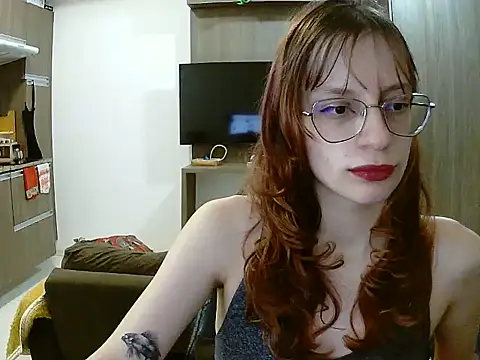 Zizixwuw online show from 06-12-26, 12:42