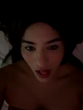 Snapshot of darklove14 chatting on 11-23-25, 03:06 darklove14 online show from 11-23-25, 03:06