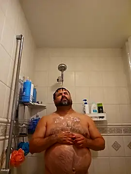 Snapshot of Roddog18 chatting on 10-04-25, 07:28 Roddog18 online show from 10-04-25, 07:28