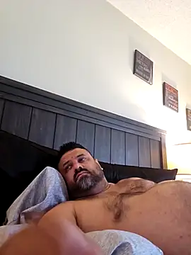 Snapshot of Roddog18 chatting on 10-14-25, 07:47 Roddog18 online show from 10-14-25, 07:47