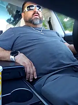 Snapshot of Roddog18 chatting on 10-30-25, 09:37 Roddog18 online show from 10-30-25, 09:37