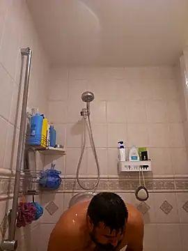 Snapshot of Roddog18 chatting on 11-03-25, 11:48 Roddog18 online show from 11-03-25, 11:48