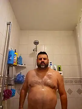 Snapshot of Roddog18 chatting on 11-26-25, 06:47 Roddog18 online show from 11-26-25, 06:47