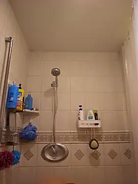 Snapshot of Roddog18 chatting on 11-29-25, 08:17 Roddog18 online show from 11-29-25, 08:17