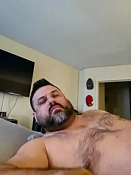 Snapshot of Roddog18 chatting on 11-30-25, 04:44 Roddog18 online show from 11-30-25, 04:44