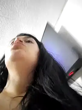 Snapshot of alejitasweet chatting on 10-18-25, 02:25 alejitasweet online show from 10-18-25, 02:25