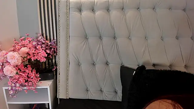 Xiomara Stwart online show from 01-07-26, 03:09