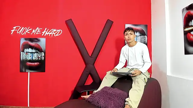 VERY HOT GUYS online show from 03-27-26, 07:13