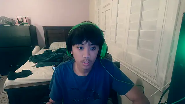 youngasianboy2007 online show from 10-27-25, 05:11