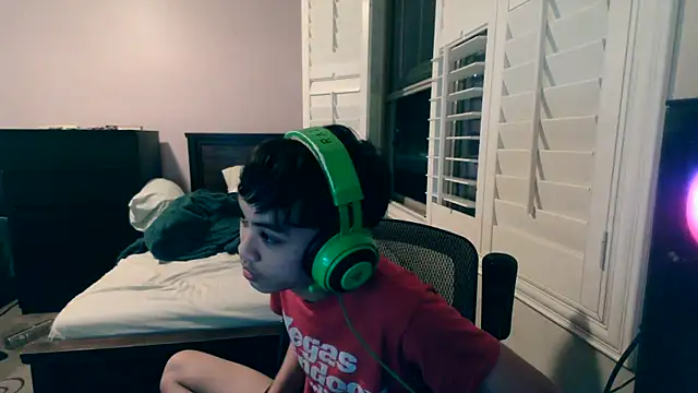 youngasianboy2007 online show from 02-08-26, 08:29