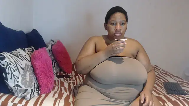 PIXIEBITCHXXX26 online show from 02-24-26, 07:12