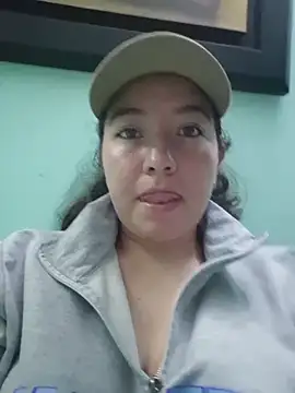 annyaparis online show from 11-20-25, 01:06