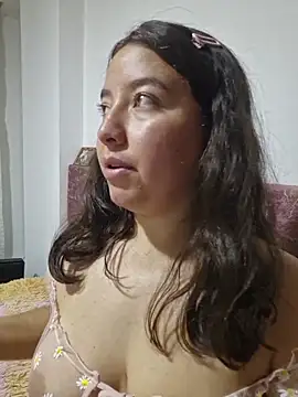 annyaparis online show from 12-04-25, 11:57