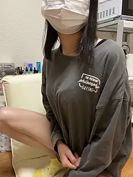 Snapshot of mia2_jp chatting on 11-26-25, 05:19 mia2 jp online show from 11-26-25, 05:19