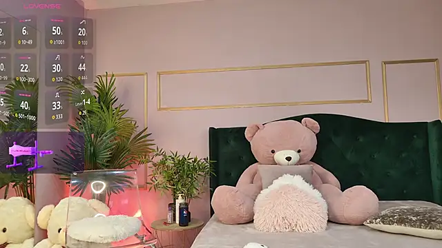 KirraWhite online show from 04-02-26, 05:05