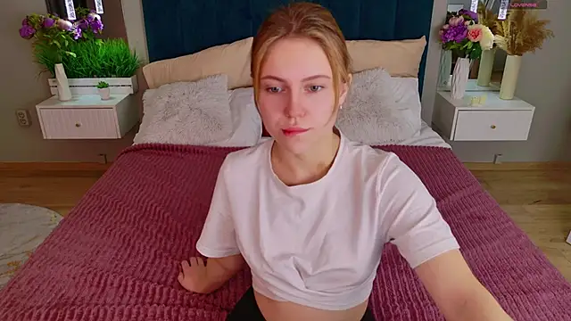 Snapshot of Stellahaart chatting on 12-04-25, 07:28 Stellahaart online show from 12-04-25, 07:28