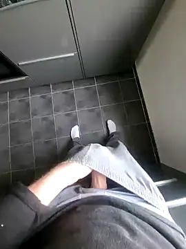 rezzzze online show from 11-13-25, 11:42