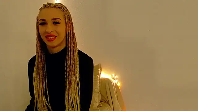 Sia a online show from 12-16-25, 04:50