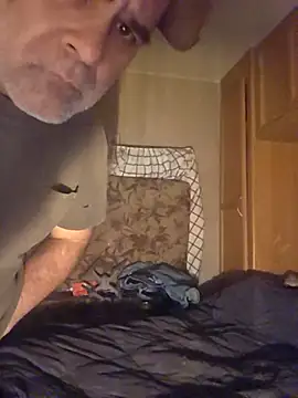 DeeBestEver online show from 04-18-26, 10:08