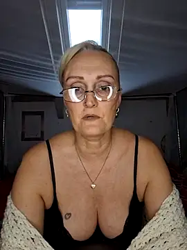 Jenny Blum online show from 11-19-25, 11:54