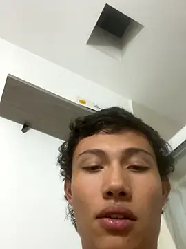 Davomg online show from 01-09-26, 01:52