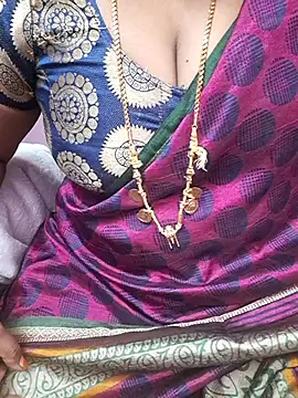 Snapshot of Tamil_Ammani chatting on 06-04-26, 12:00 Tamil Ammani online show from 06-04-26, 12:00