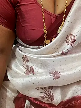 Snapshot of Tamil_Ammani chatting on 07-07-26, 11:31 Tamil Ammani online show from 07-07-26, 11:31