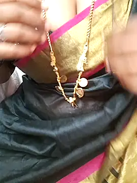 Snapshot of Tamil_Ammani chatting on 07-12-26, 05:09 Tamil Ammani online show from 07-12-26, 05:09
